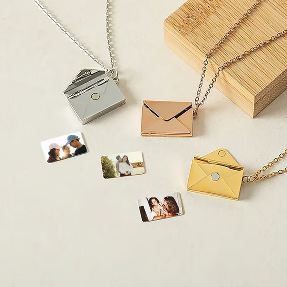 I Love you Mom - Envelope Necklace