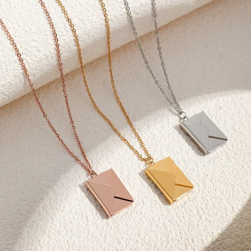 I Love you Mom - Envelope Necklace