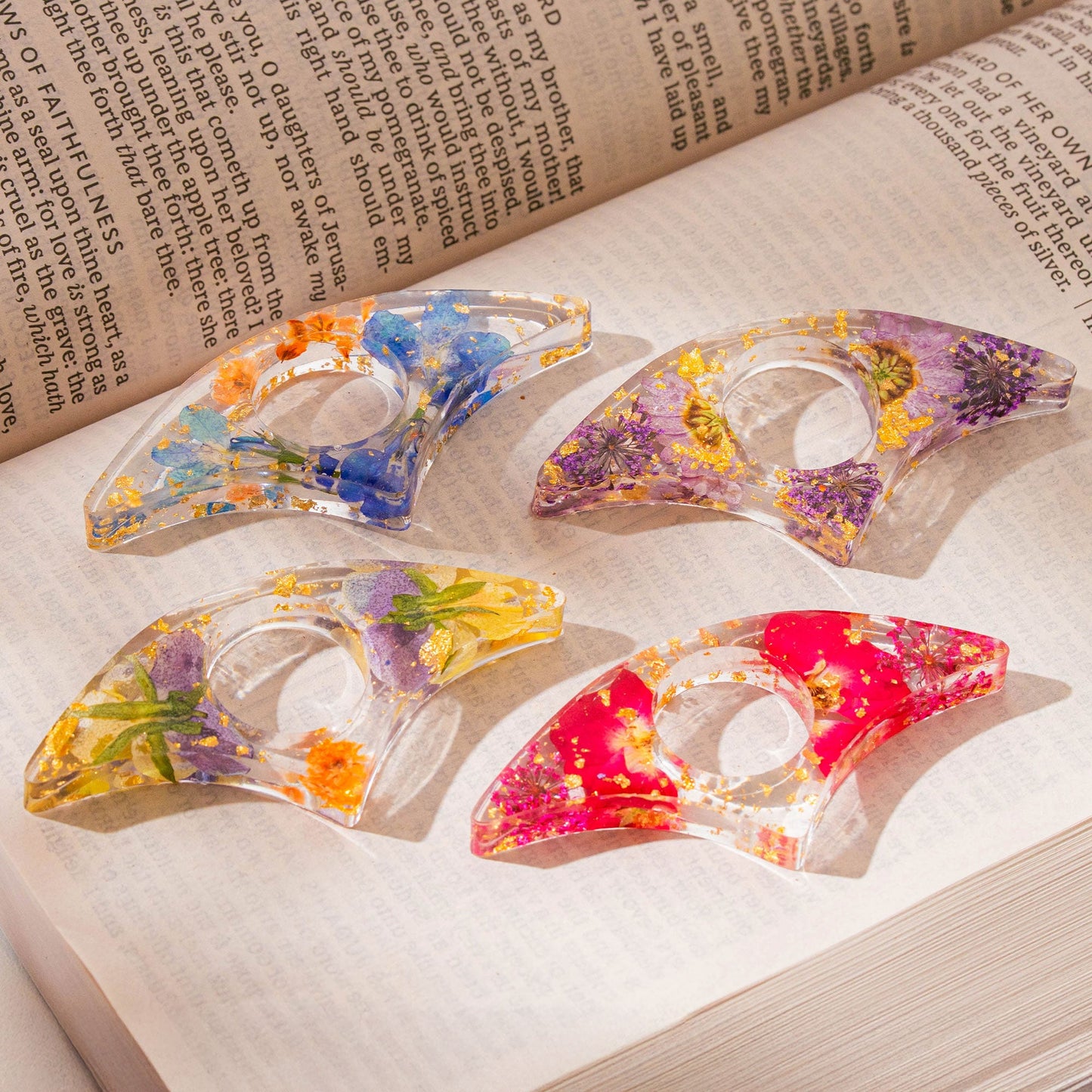Birth Flower Book Lover - Resin Book Page Holder