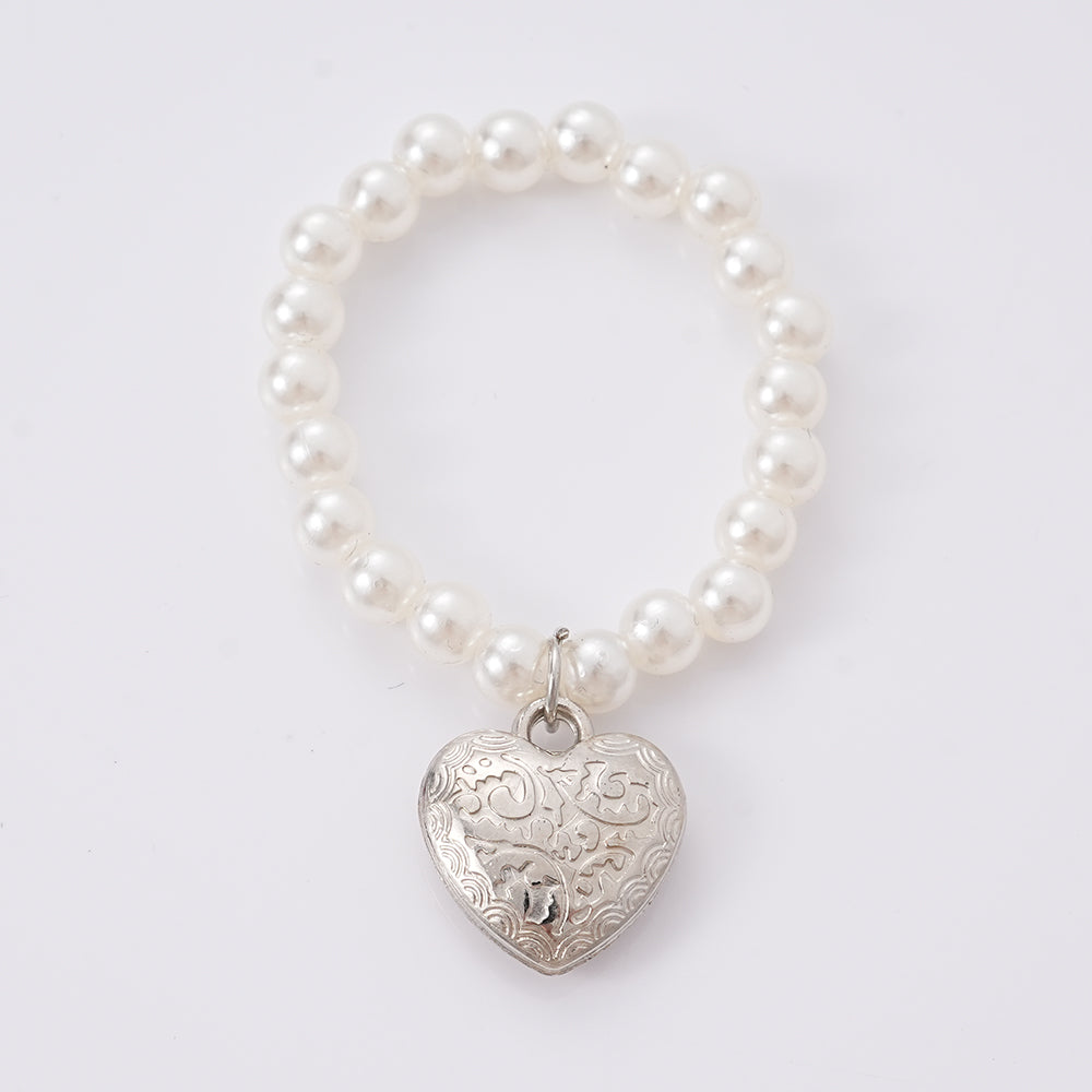 UIONEN Pearl Heart Charm Stretch Bracelets for Kids Daily Wear & Sweet Styling
