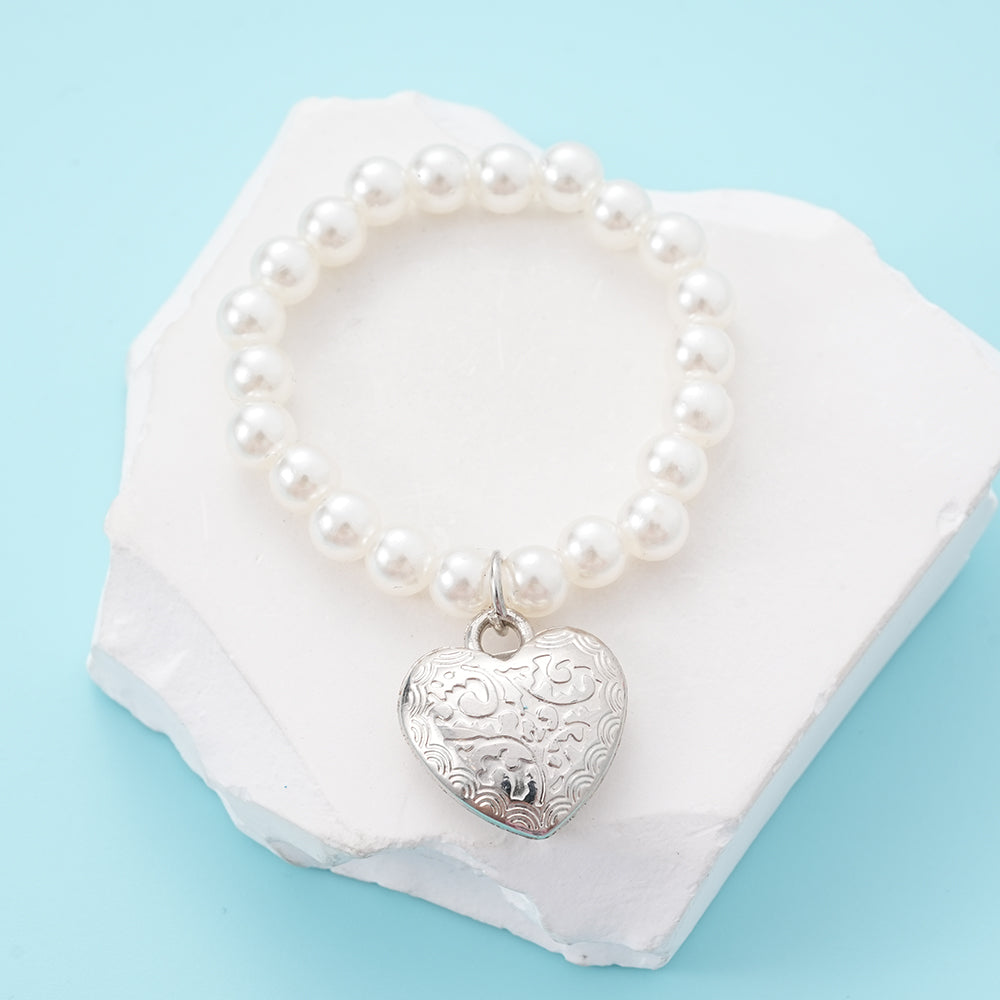 UIONEN Pearl Heart Charm Stretch Bracelets for Kids Daily Wear & Sweet Styling