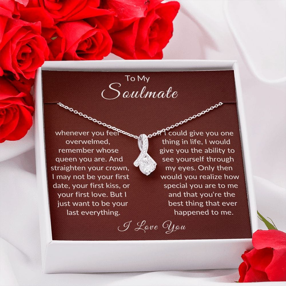 Remember Whose Queen You Are, Alluring Beauty Necklace