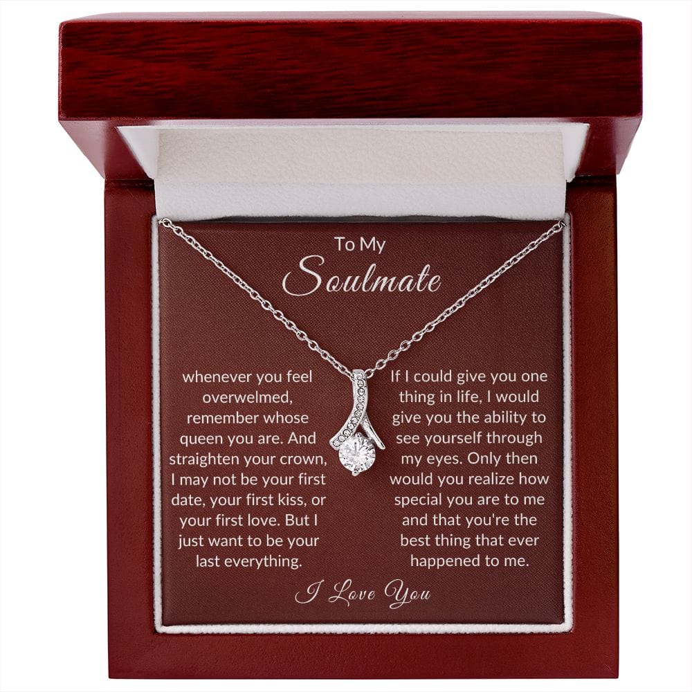 Remember Whose Queen You Are, Alluring Beauty Necklace